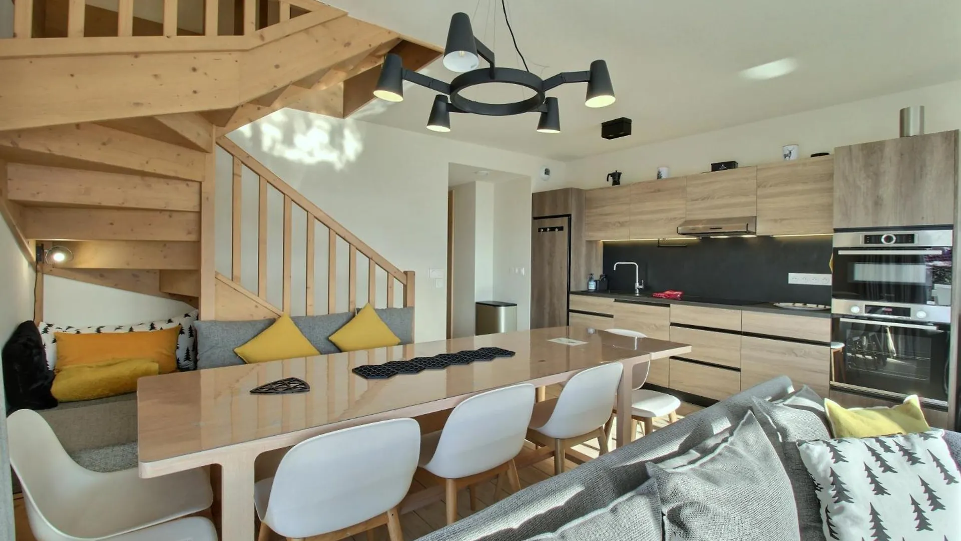 Arc 1600, Le Ridge, Appartement 12 Personnes Duplex Vue Montagne - Ski Aux Pieds - Sauna, Hammam, Jacuzzi, Piscine Les Arcs  Apartmán Les Arcs (Savoie)