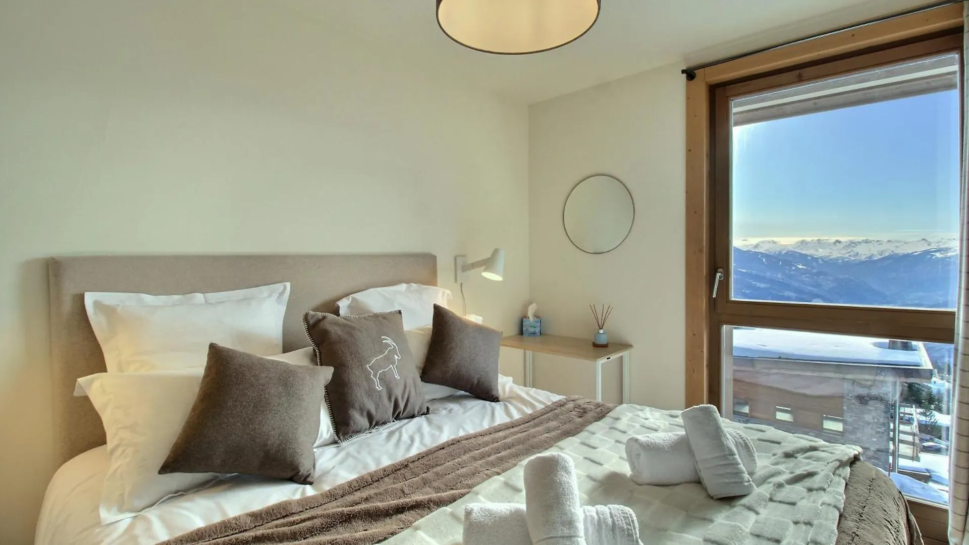 Arc 1600, Le Ridge, Appartement 12 Personnes Duplex Vue Montagne - Ski Aux Pieds - Sauna, Hammam, Jacuzzi, Piscine Les Arcs  0*, Les Arcs (Savoie) Fransa