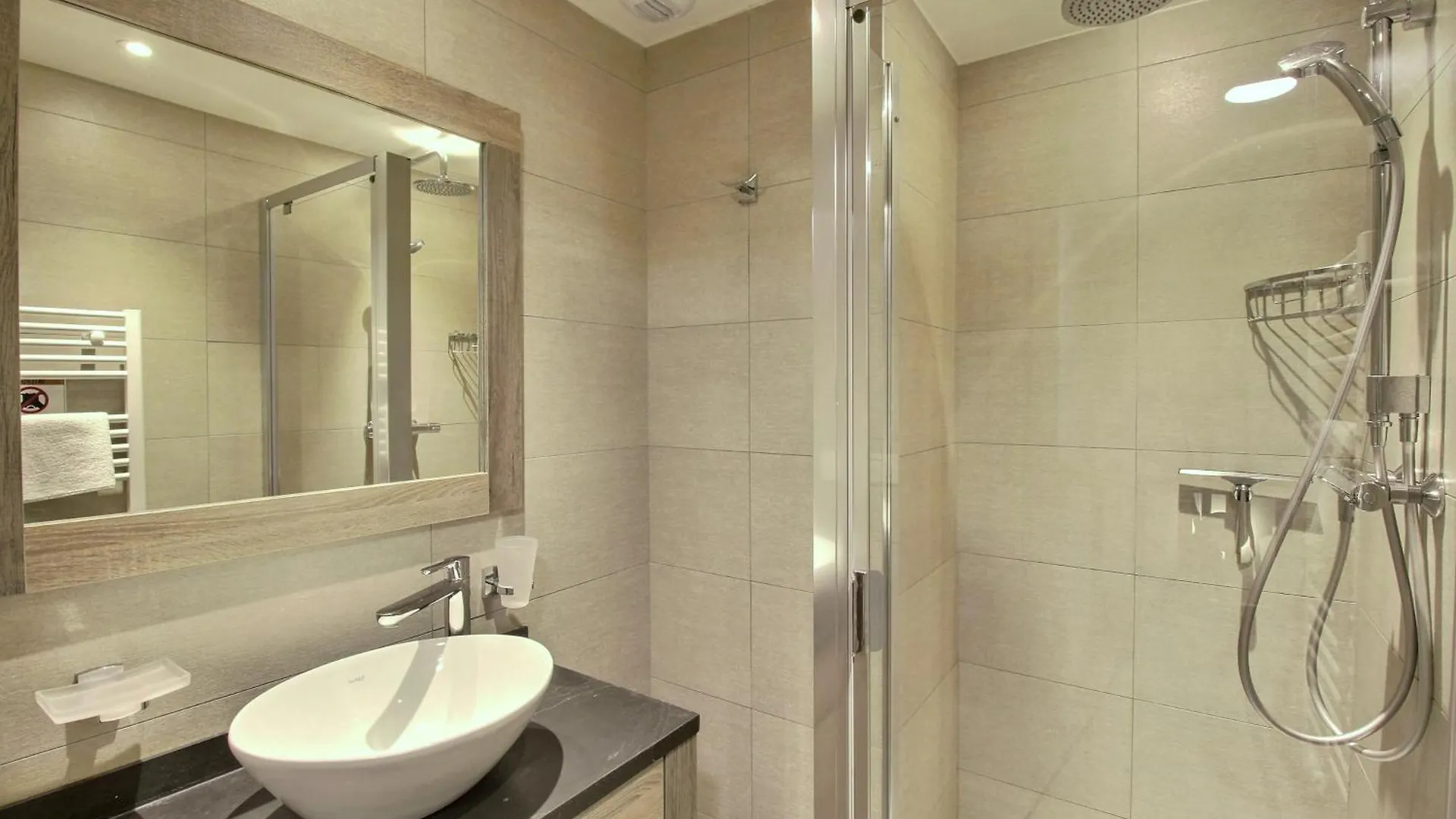 Arc 1600, Le Ridge, Appartement 12 Personnes Duplex Vue Montagne - Ski Aux Pieds - Sauna, Hammam, Jacuzzi, Piscine Les Arcs  0*, Les Arcs (Savoie) Francie