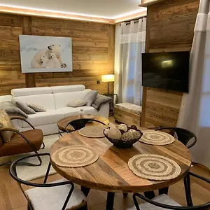 Appartement Luxe Des Cimes Arc 1950 Piscine Interieure Et Exterieure, Les Arcs (Savoie)